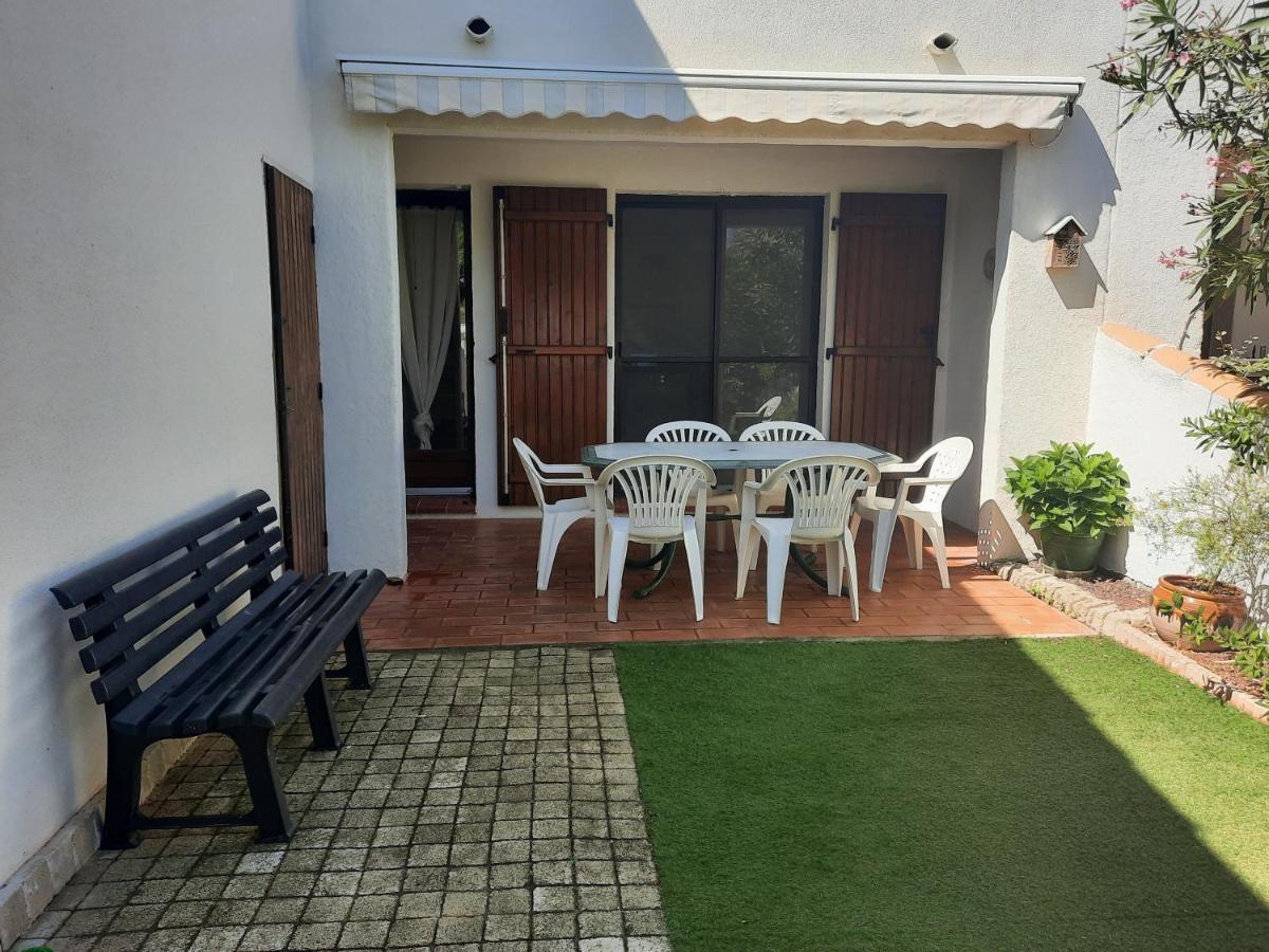 Petit Appartement Aux Stes Maries De La Mer Сен Мари де ла Мер Екстериор снимка