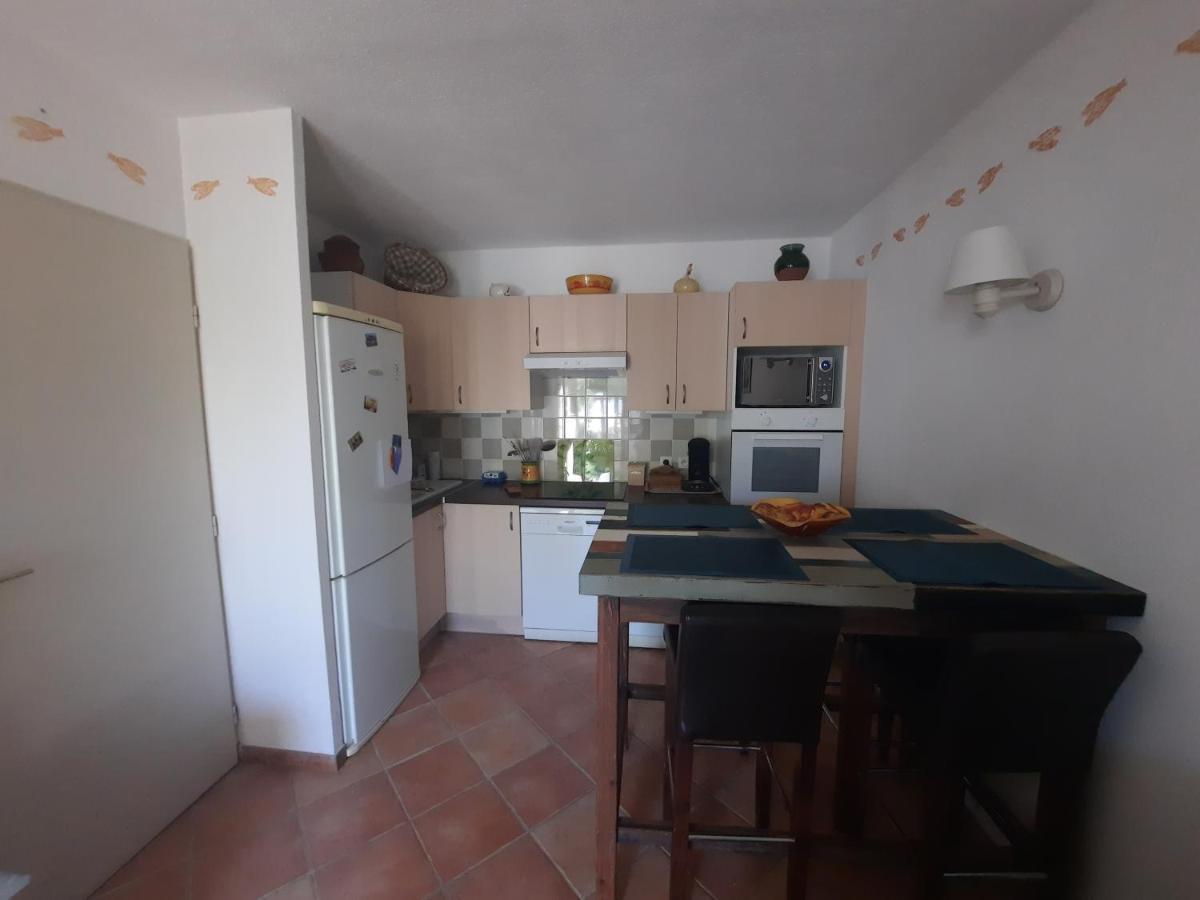 Petit Appartement Aux Stes Maries De La Mer Сен Мари де ла Мер Екстериор снимка